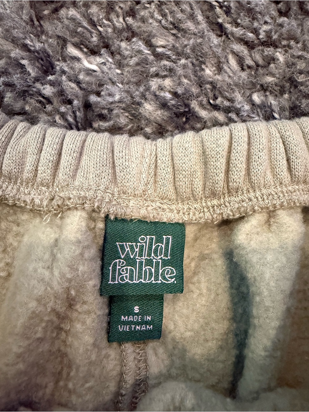 Wild fable shorts size small EUC - Picture 2 of 3